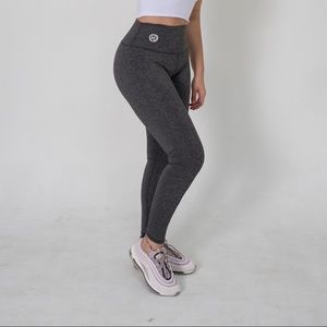 Leggings with pockets brand new